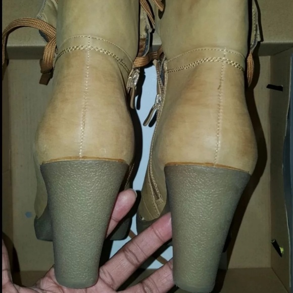 Tan Riding Boots - Picture 4 of 4